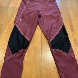 Size medium burgundy compression leggings under armour